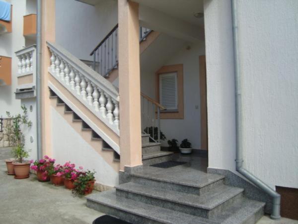 Apartmani Ruzarija Rab Town Zewnętrze zdjęcie