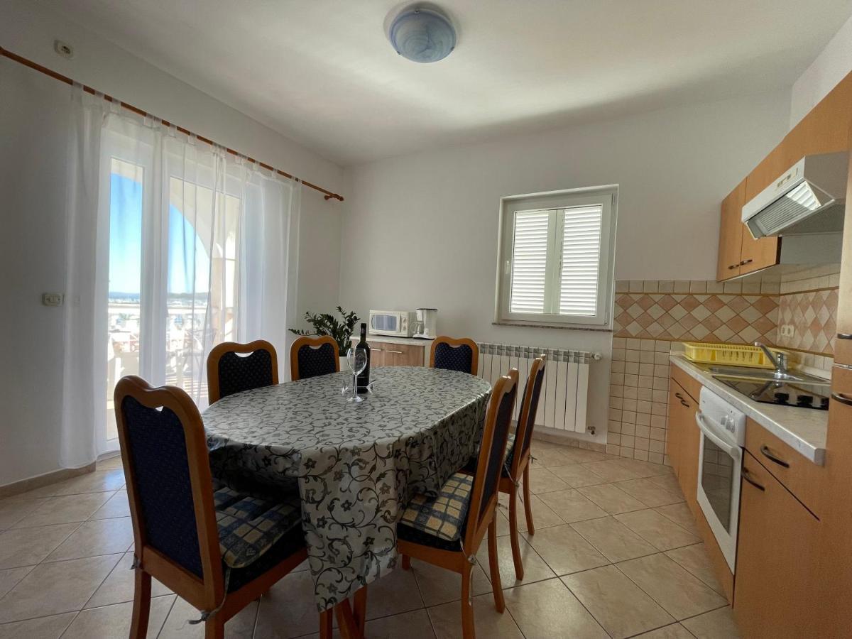 Apartmani Ruzarija Rab Town Zewnętrze zdjęcie
